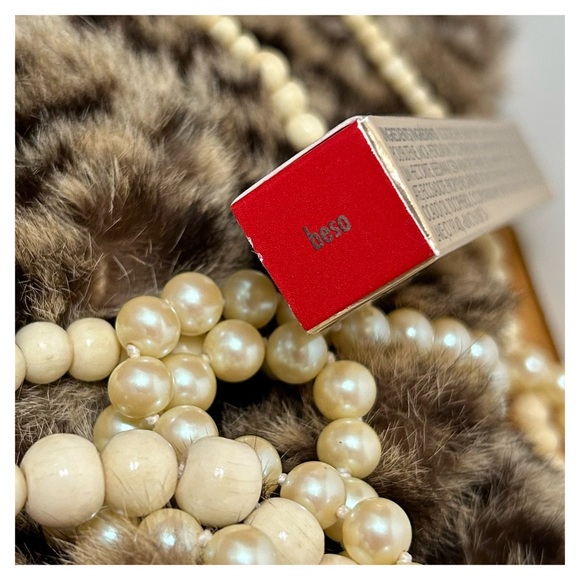 Stila Stay all Day liquid lipstick - Picture 6 of 7